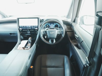 صورة 7 لـ 2025 Toyota VELLFIRE