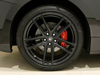 MASERATI GRANTURISMO - 8