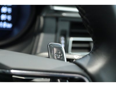 2022 Porsche MACAN thumbnail 32