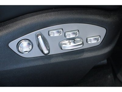 2022 Porsche MACAN thumbnail 15