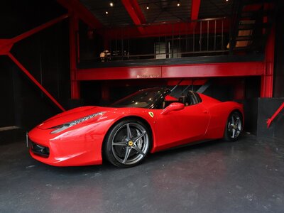 FERRARI 458 SPIDER