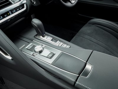 صورة مصغرة 16 لـ 2023 Lexus LC