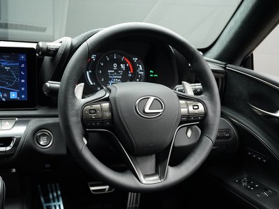 صورة مصغرة 75 لـ 2023 Lexus LC