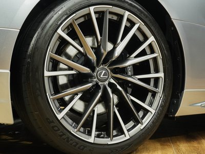 صورة مصغرة 66 لـ 2023 Lexus LC