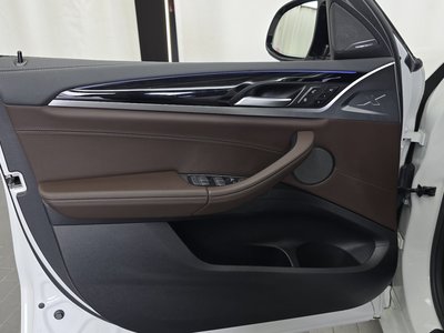 2024 BMW X4 thumbnail 14