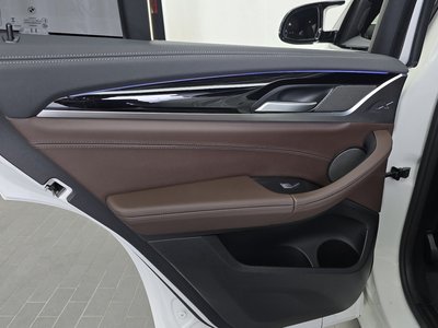 2024 BMW X4 thumbnail 15