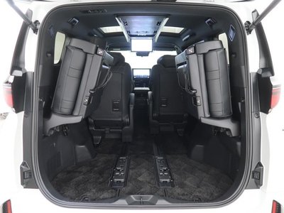 صورة مصغرة 17 لـ 2025 Toyota VELLFIRE