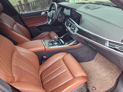 2021 BMW X7 thumbnail 11