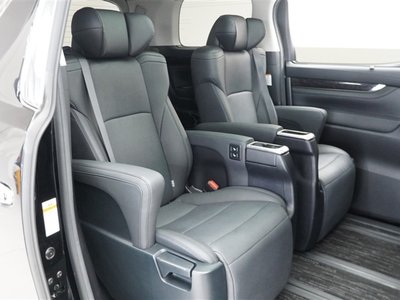 صورة 9 لـ 2020 Toyota ALPHARD