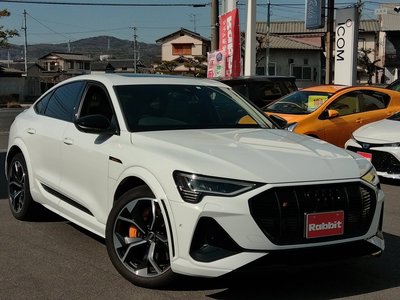 AUDI E-TRON S SPORTBACK - 5