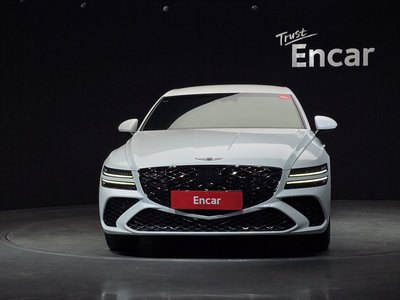 GENESIS G80 (RG3) - 2