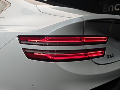 GENESIS G80 (RG3) - 10