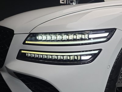 GENESIS G80 (RG3) - 9