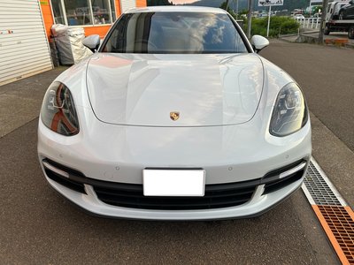 صورة 6 لـ 2017 Porsche PANAMERA