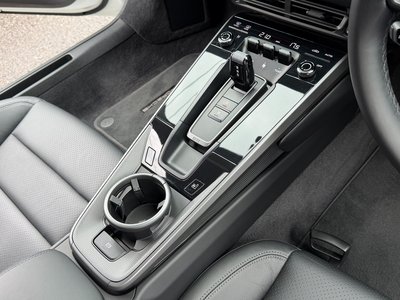 صورة مصغرة 17 لـ 2020 Porsche 911