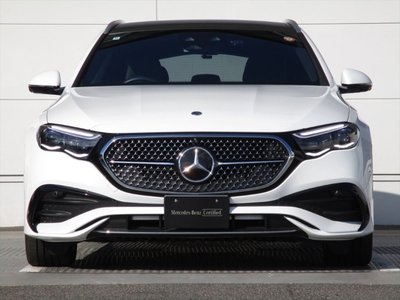 MERCEDES-BENZ E-CLASS WAGON - 2