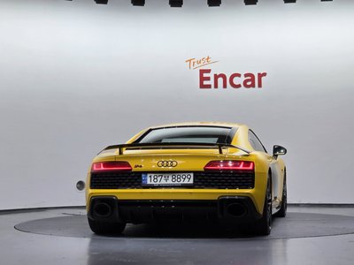 صورة 3 لـ 2021 AUDI R8