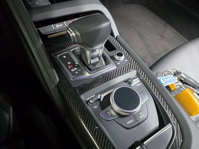 صورة 9 لـ 2021 AUDI R8