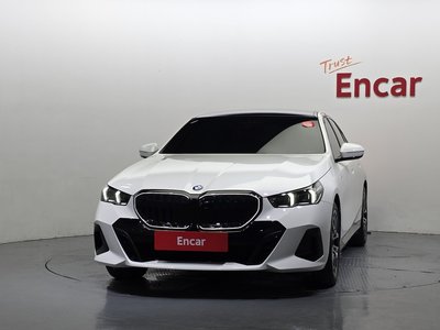 صورة 2 لـ 2025 BMW 5 SERIES