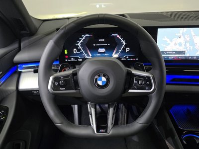 صورة مصغرة 20 لـ 2025 BMW 5 SERIES