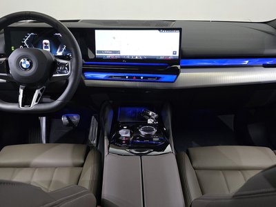 صورة مصغرة 27 لـ 2025 BMW 5 SERIES