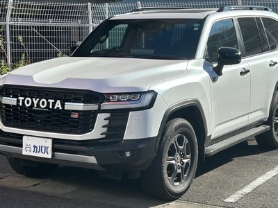 TOYOTA LAND CRUISER 300 - 1