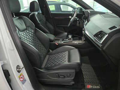 2022 AUDI SQ5 — миниатюра 12