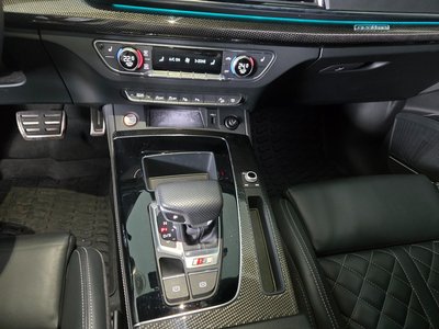 صورة 9 لـ 2022 AUDI SQ5