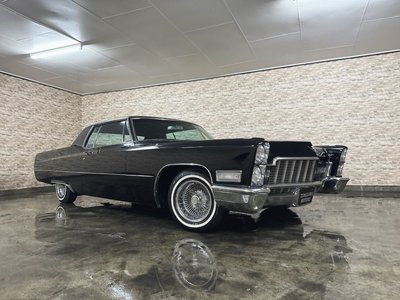 CADILLAC DE VILLE COUPE - 2