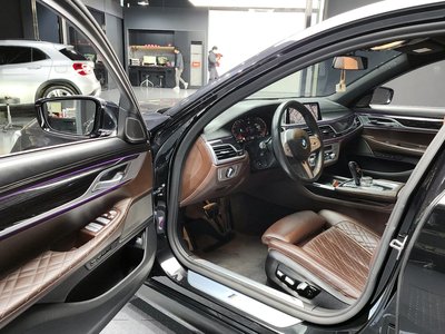 BMW 7 SERIES - 10