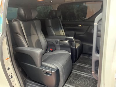 2022 Toyota ALPHARD 照片 9