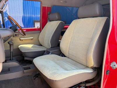 صورة مصغرة 38 لـ 1998 Toyota LAND CRUISER 70