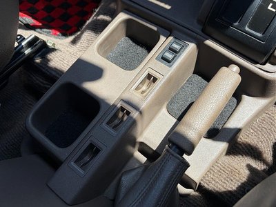 صورة مصغرة 50 لـ 1998 Toyota LAND CRUISER 70