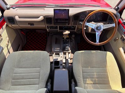 TOYOTA LAND CRUISER 70 - 2