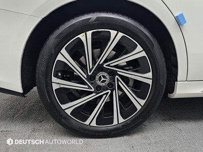 MERCEDES-BENZ E-CLASS - 6