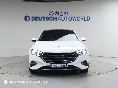 MERCEDES-BENZ E-CLASS - 2