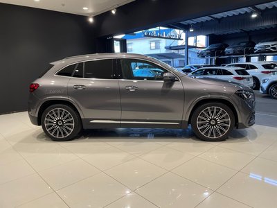 MERCEDES-BENZ GLA - 4