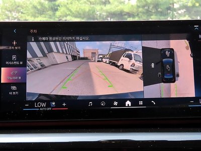 2025 BMW 5 SERIES 缩略图 15