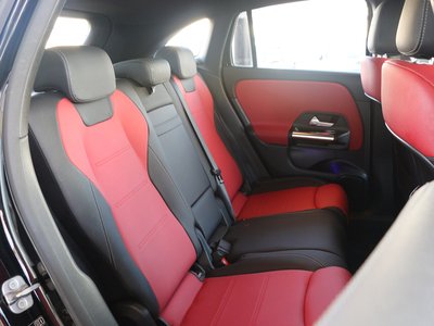MERCEDES-BENZ GLA - 6
