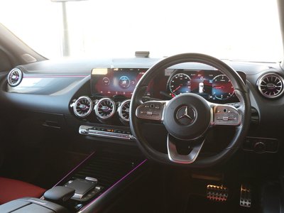 MERCEDES-BENZ GLA - 2