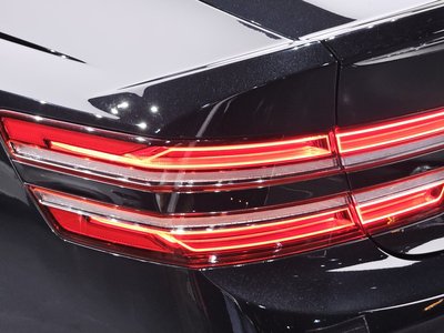 GENESIS G80 (RG3) - 10