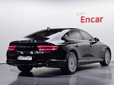 GENESIS G80 (RG3) - 2