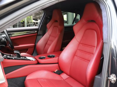 2019 Porsche PANAMERA 照片 39
