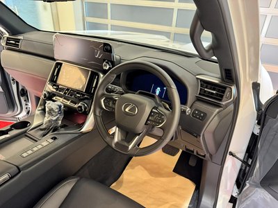 صورة مصغرة 14 لـ 2026 Lexus LX