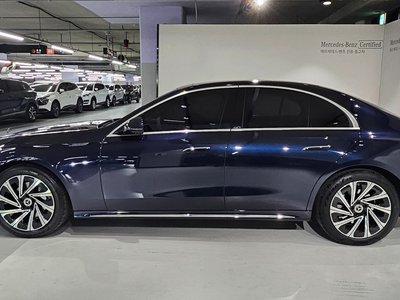 MERCEDES-BENZ E-CLASS - 7