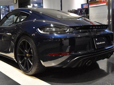 صورة 10 لـ 2021 Porsche 718