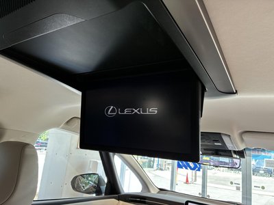 2025 Lexus LM — миниатюра 34