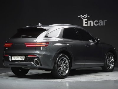 صورة 3 لـ 2023 Genesis GV70
