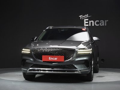 صورة 2 لـ 2023 Genesis GV70
