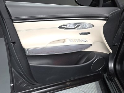صورة مصغرة 14 لـ 2023 Genesis GV70